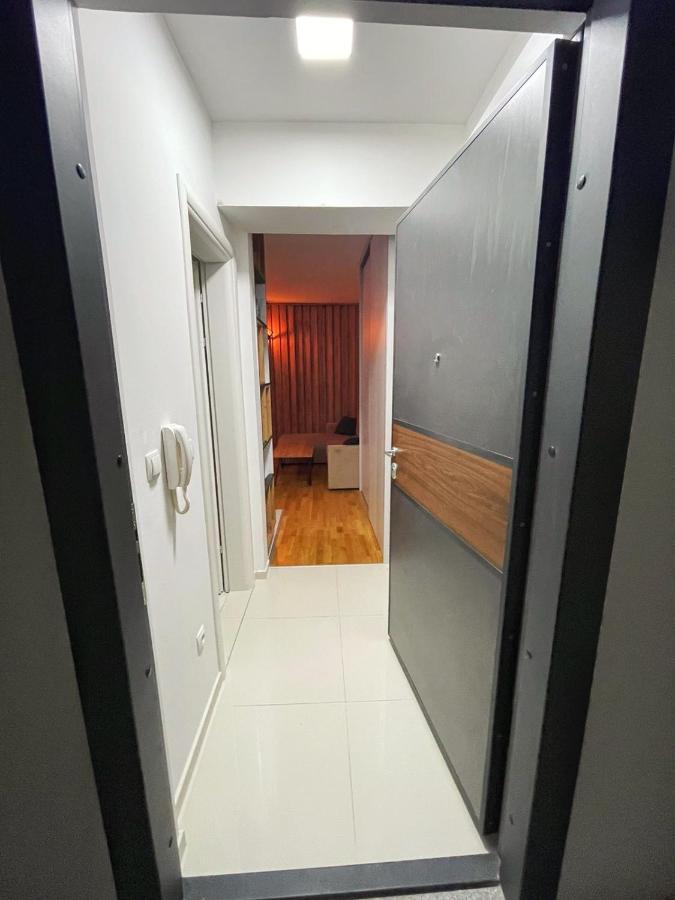 Daniel'S Apartment Скопье Экстерьер фото